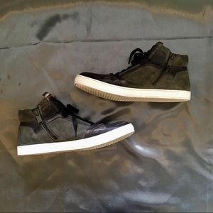 Kenneth Cole Leather Zipper Sneakers